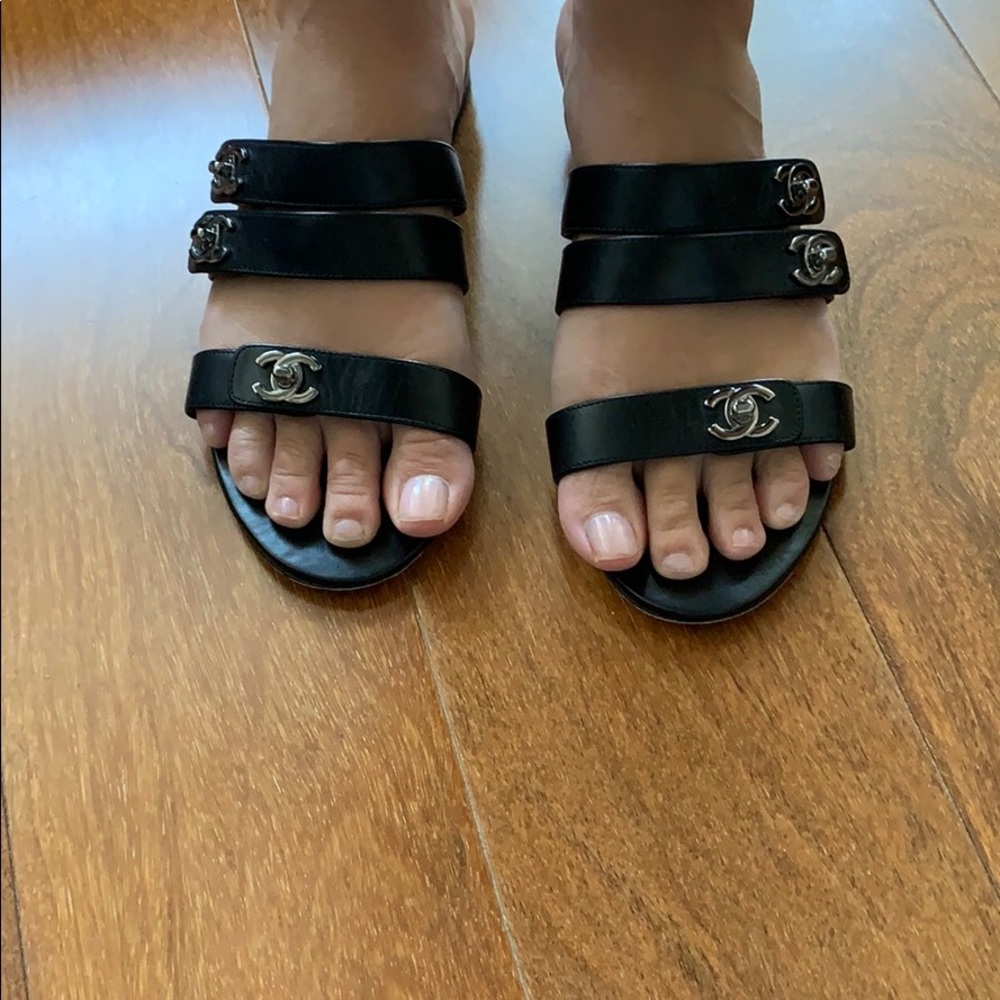 SOLD Chanel CC Sandals Sz 38C - Picture 1 of 13